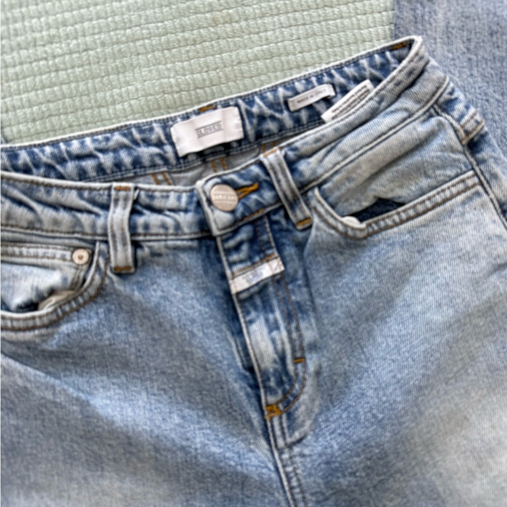 Revolve CLOSED Milan Italy Light Blue Denim Jeans - Picture 2 of 10
